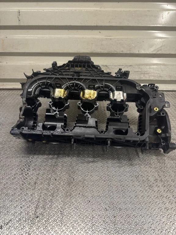 Intake manifold 9674394480