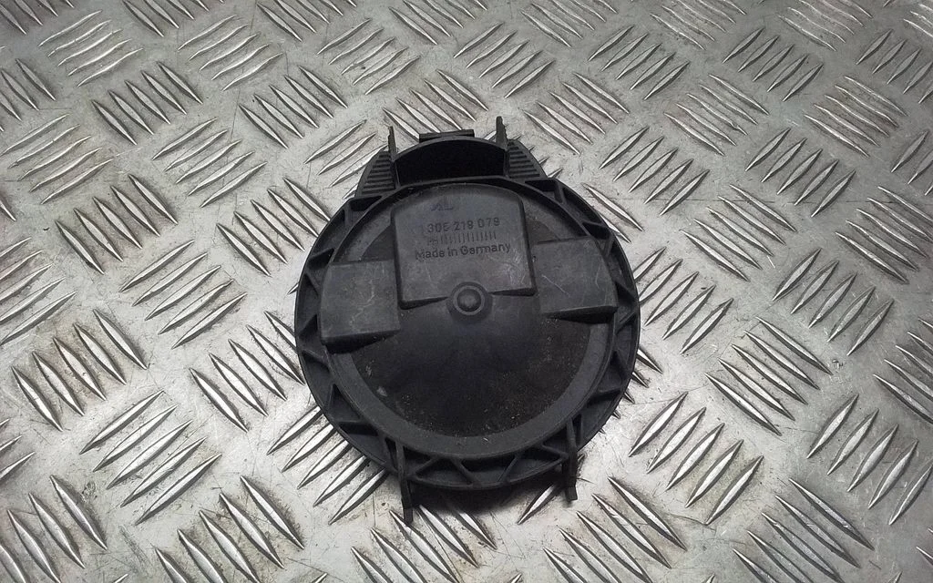 Headlight/headlamp dust cover 1305219079