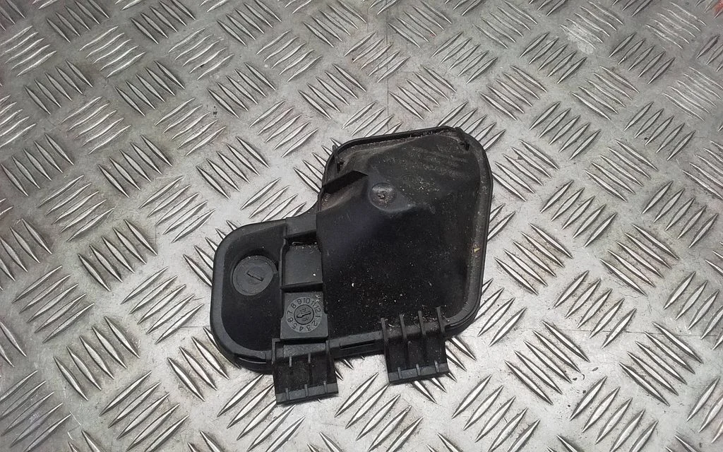 Esitule tolmukate – Audi 100 S4 C4 (1990-1995)