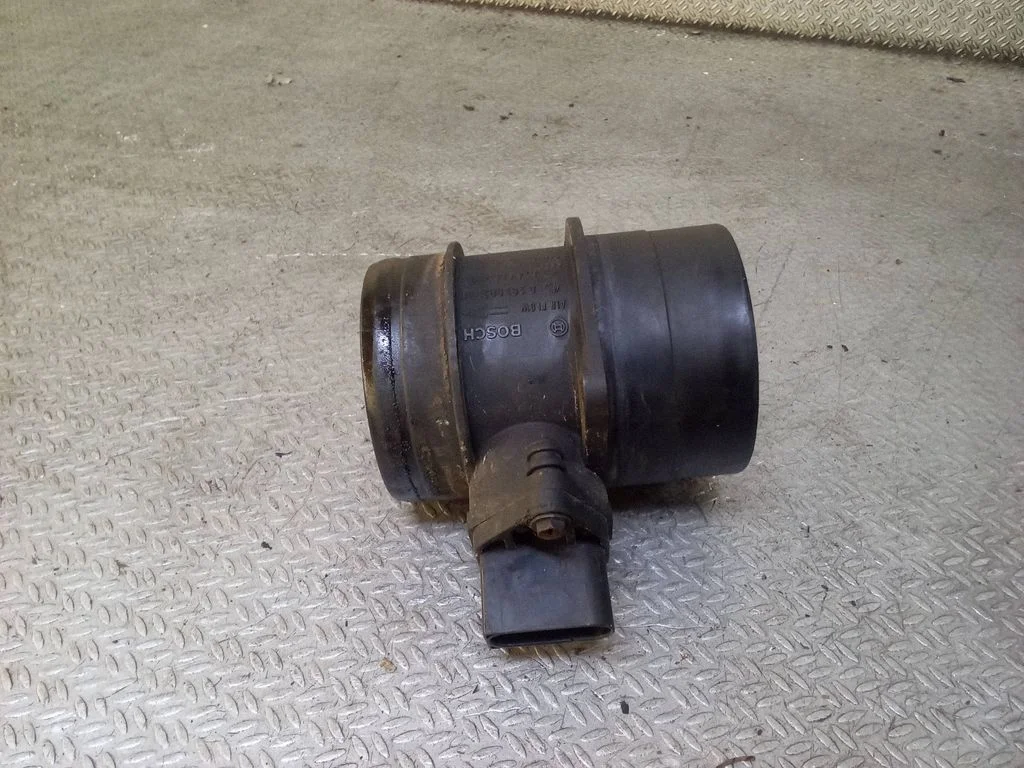 Mass air flow meter 074906461B