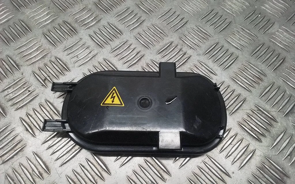 Esitule tolmukate – Audi TT TTS Mk2 (2006-2014)