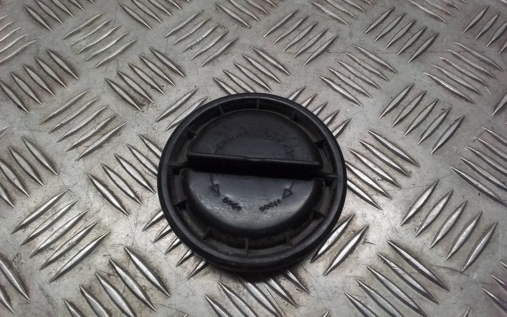 Esitule tolmukate – Mercedes-Benz C-klass W203 (2000-2007)