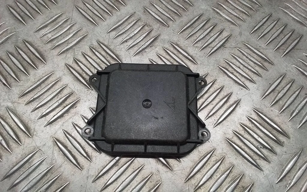 Esitule tolmukate – BMW 3-seeria E92 E93 (2005-2014)