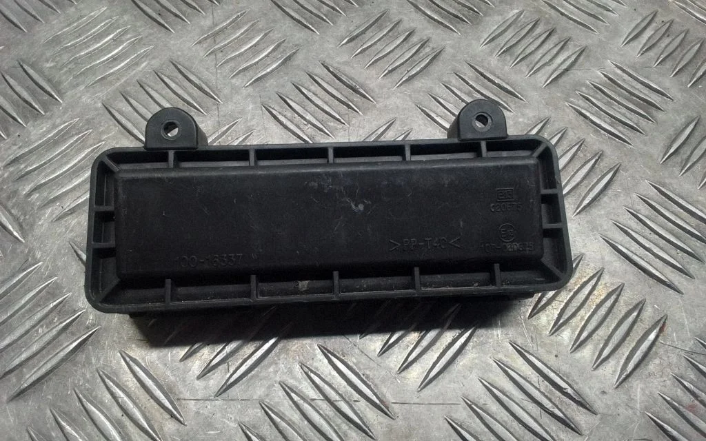 Headlight/headlamp dust cover 020675