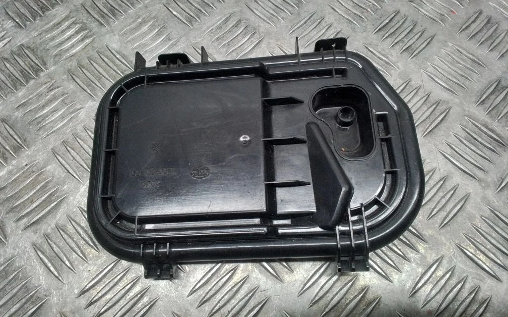 Headlight/headlamp dust cover 16016300 – Audi A6 Allroad C6 (2006-2011)