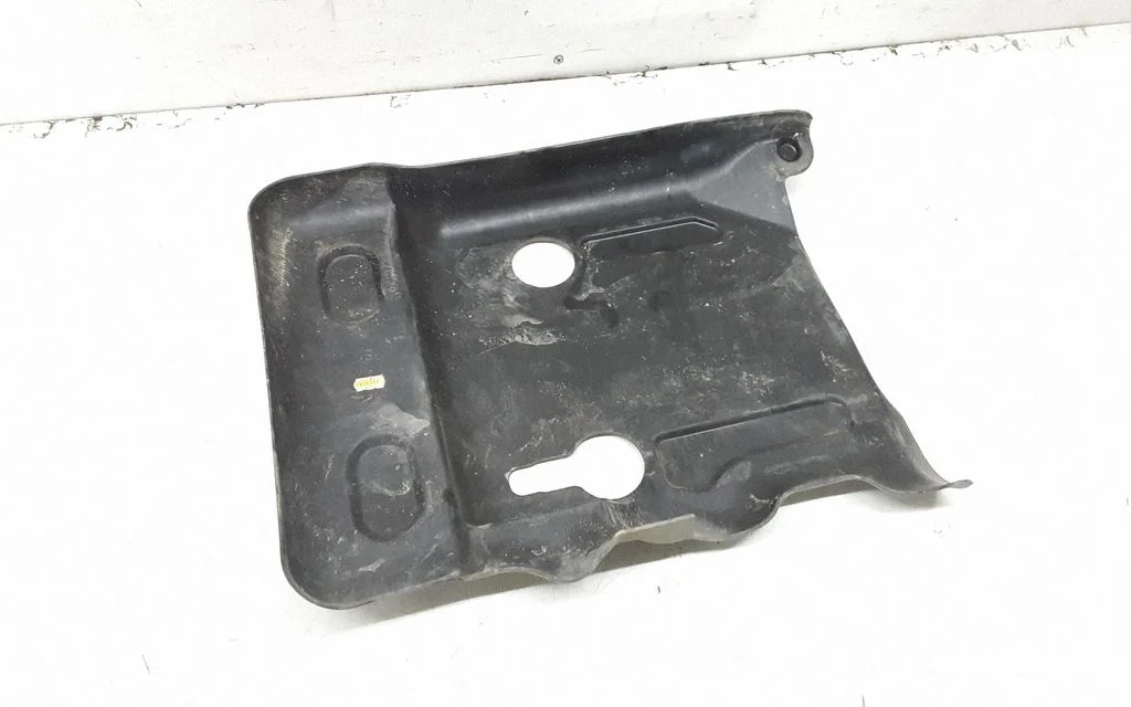 Fuel tank bottom protection 7L0201979