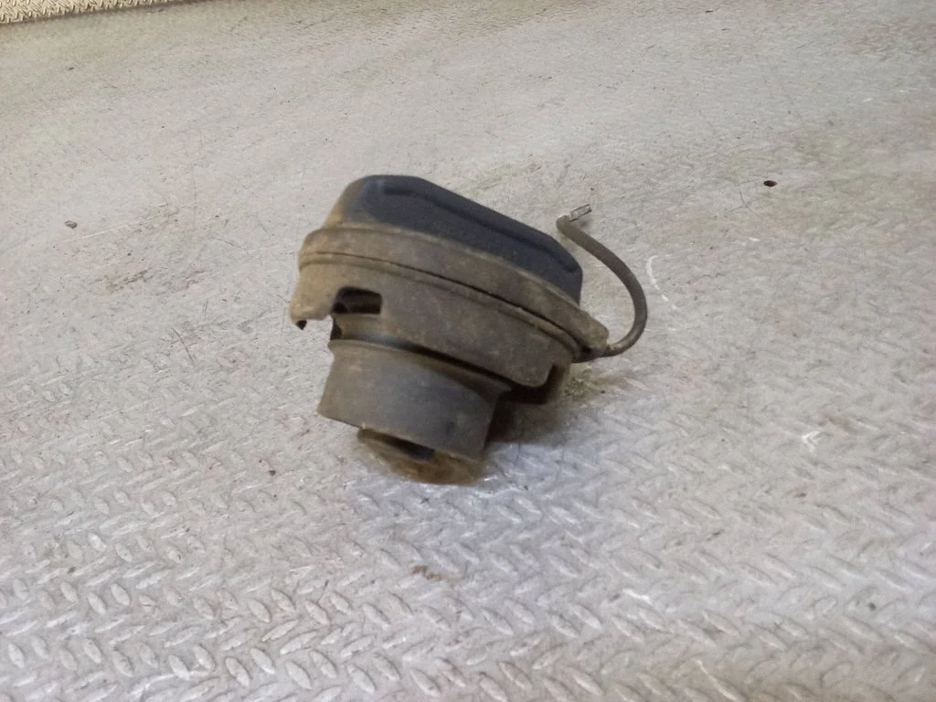 Fuel tank filler cap 1J0201558T