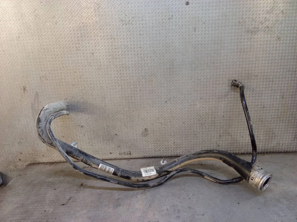 Fuel tank filler neck pipe 7185149