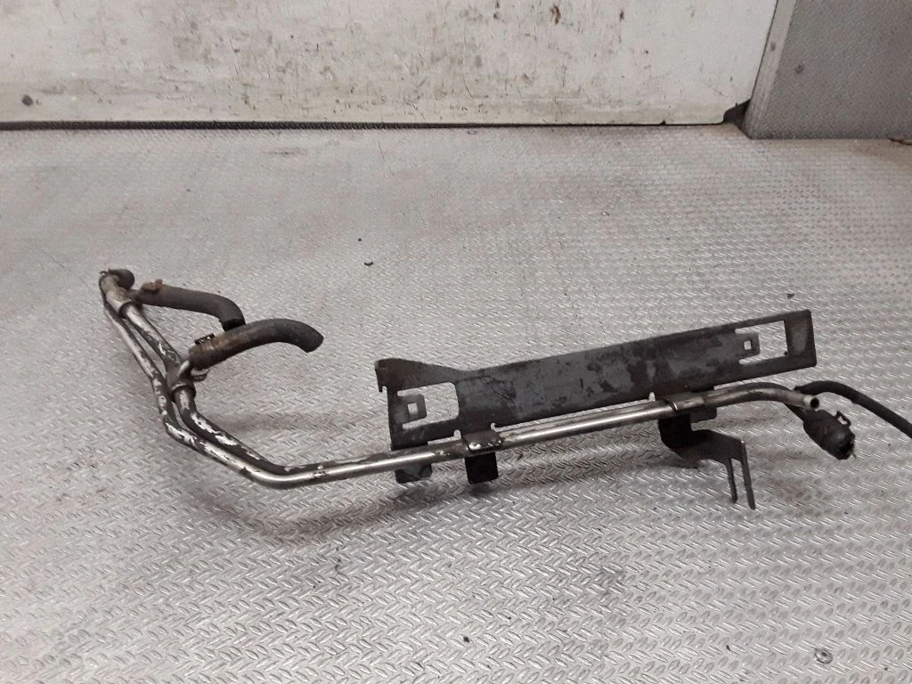 Fuel line pipe 076971501A
