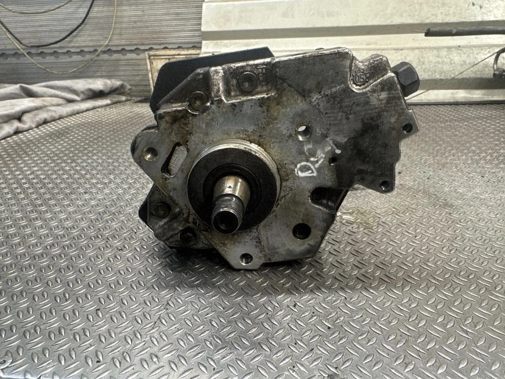 Fuel injection high pressure pump – Ford Focus C-MAX (2003-2010)
