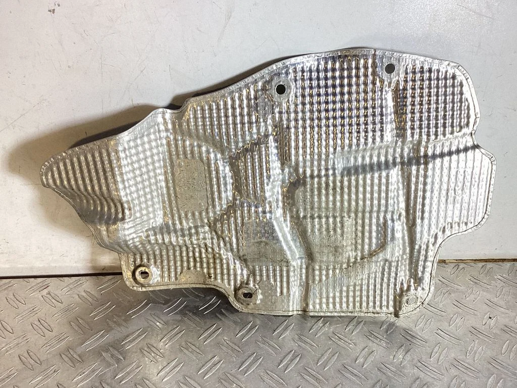 Väljalaske soojusisolatsioon (kuumakaitse) – Porsche Cayenne (92A) (2010-2017)