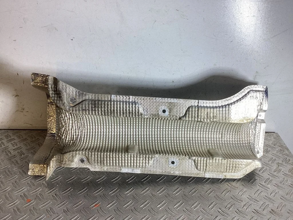 Exhaust heat shield – Volkswagen Tiguan Allspace (2017-)