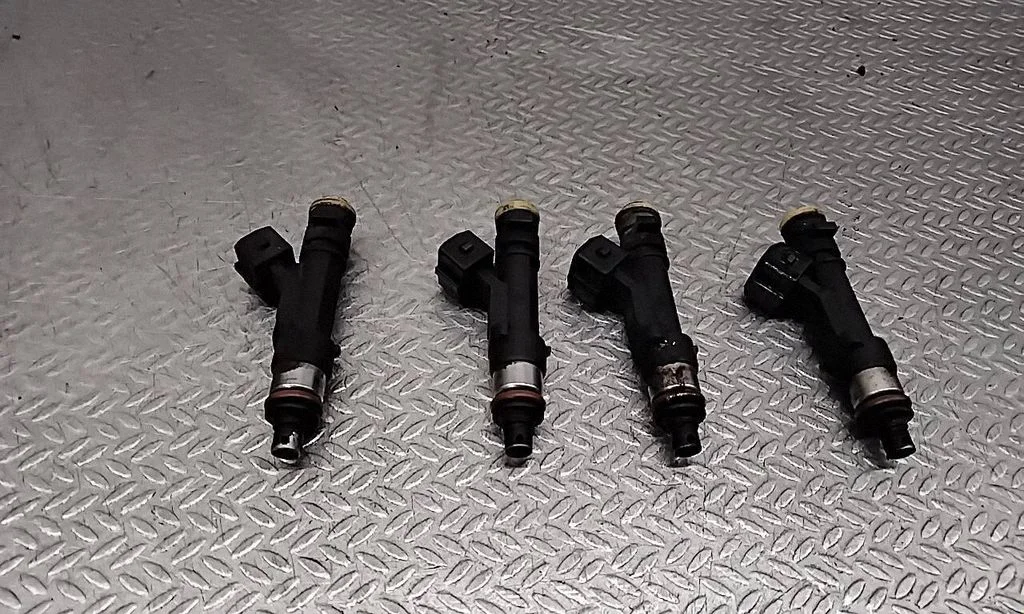 Fuel injectors set 0280158811