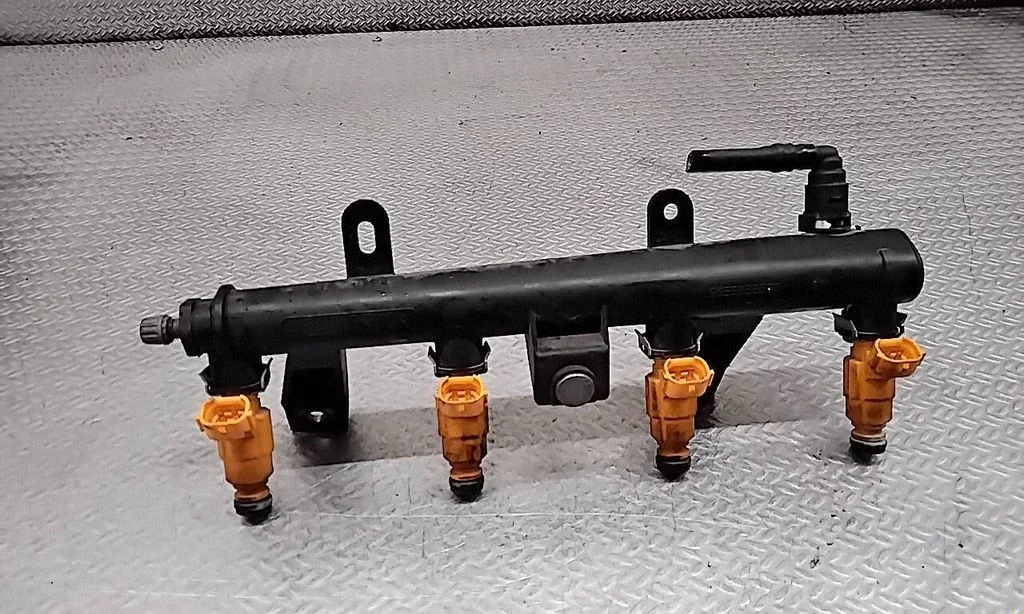 Fuel injectors set 9655833580