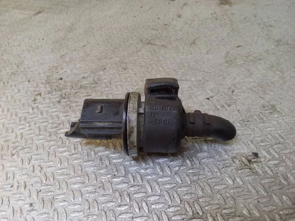Vacuum valve 051133459A