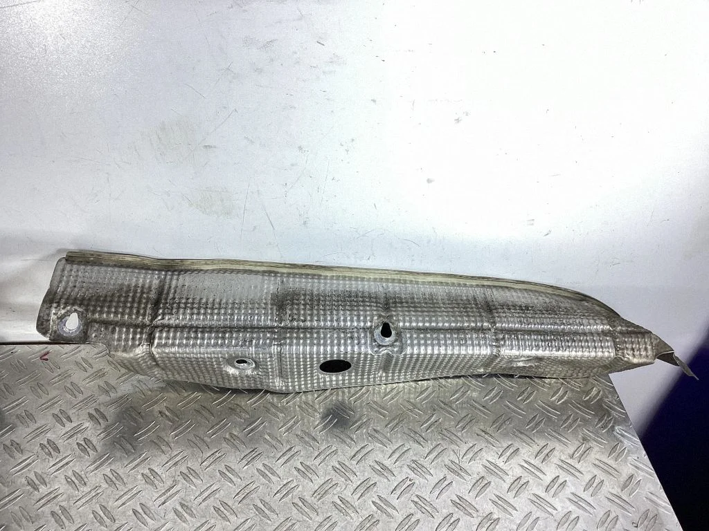 Exhaust heat shield 99150547100