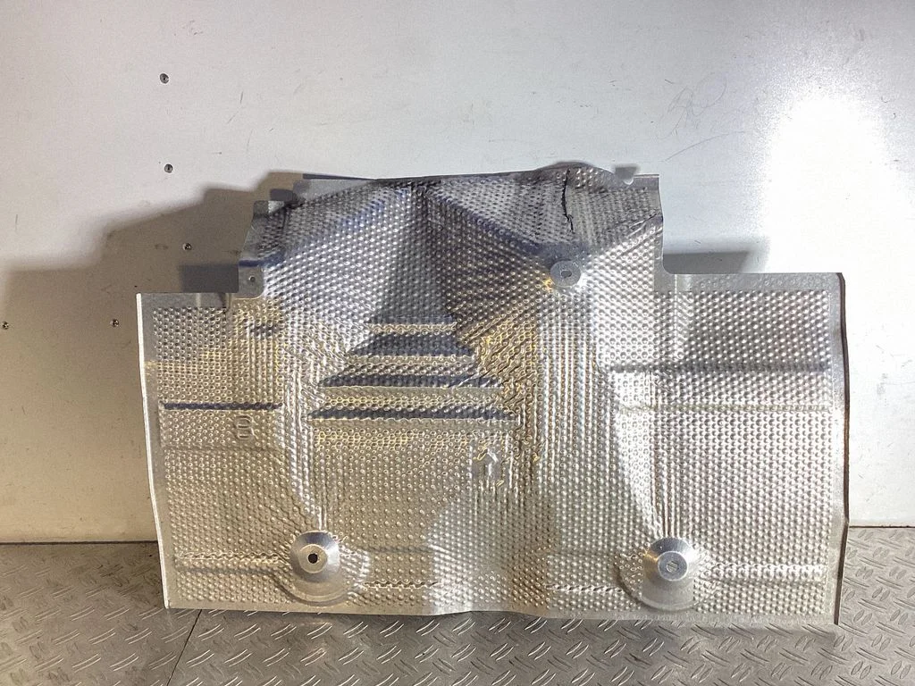 Heat shield in engine bay – Lexus NX (2021-)
