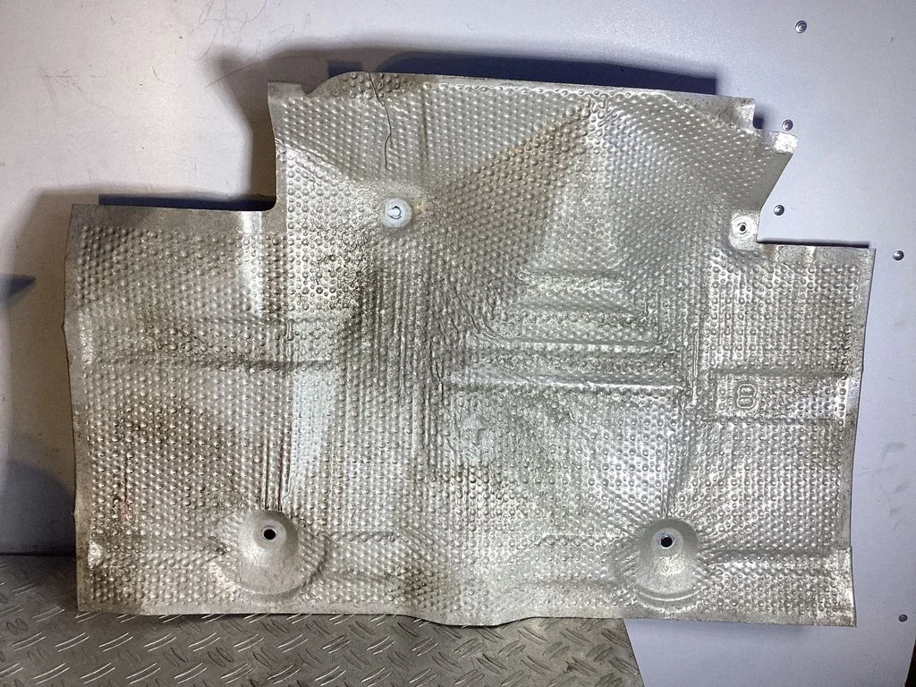 Heat shield in engine bay – Lexus NX (2021-)