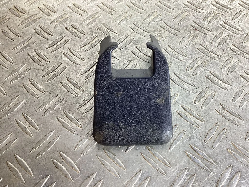 Rear seat rail trim cover 7215748130