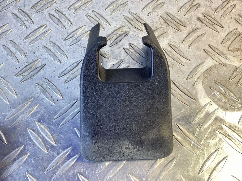 Rear seat rail trim cover 7215748130