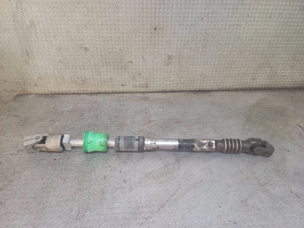 Steering column universal joint