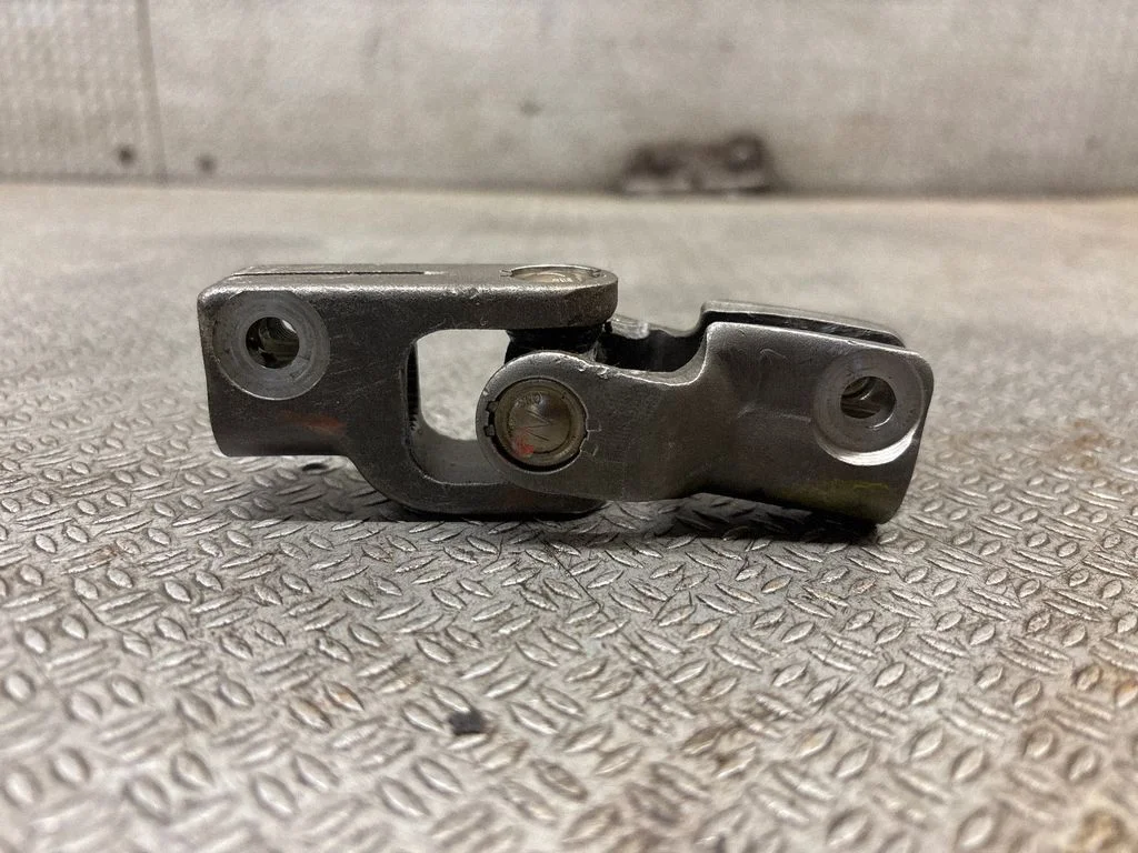 Steering column universal joint CNS70908
