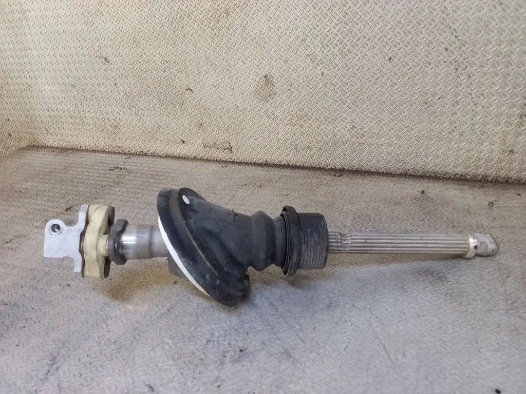 Steering column universal joint 6789856