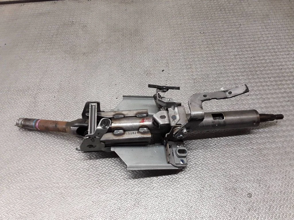 Steering wheel axle