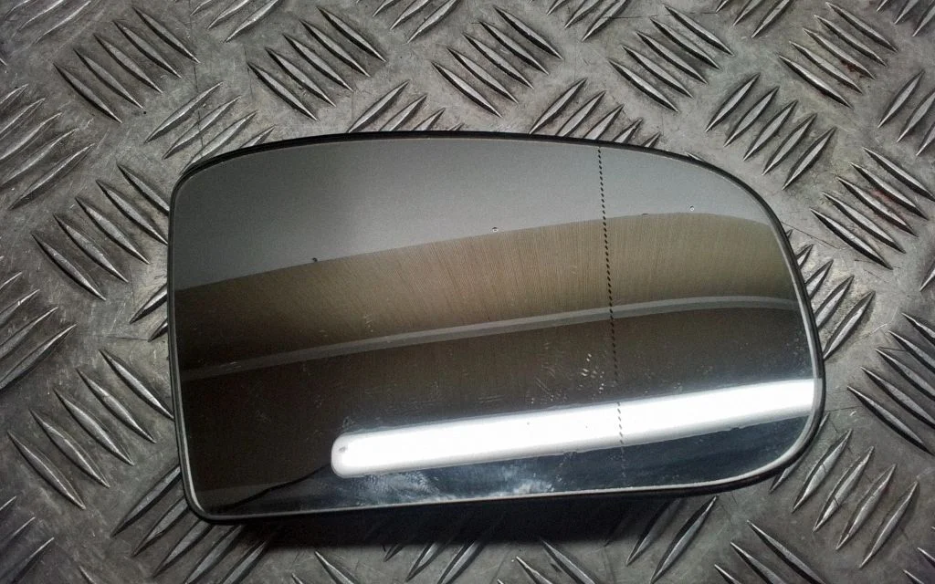 Wing mirror glass 2208100421