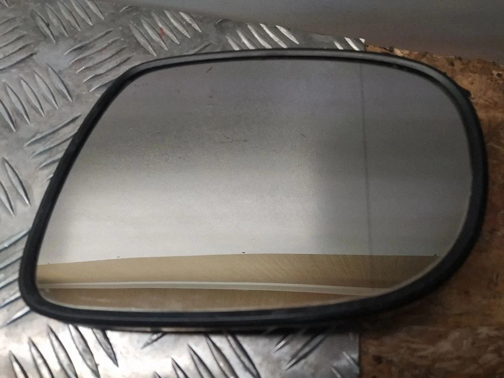 Wing mirror glass – Lexus IS III XE30 (2013-2020)