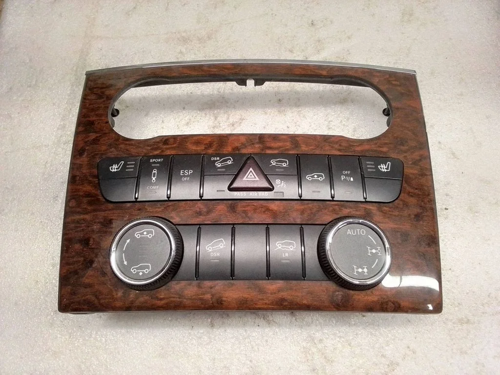 Head unit multimedia control – Mercedes-Benz ML-Class W164 (2005-2011)