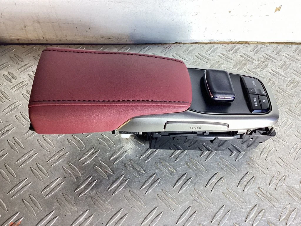 Head unit multimedia control – Lexus RX 450H (2016-)