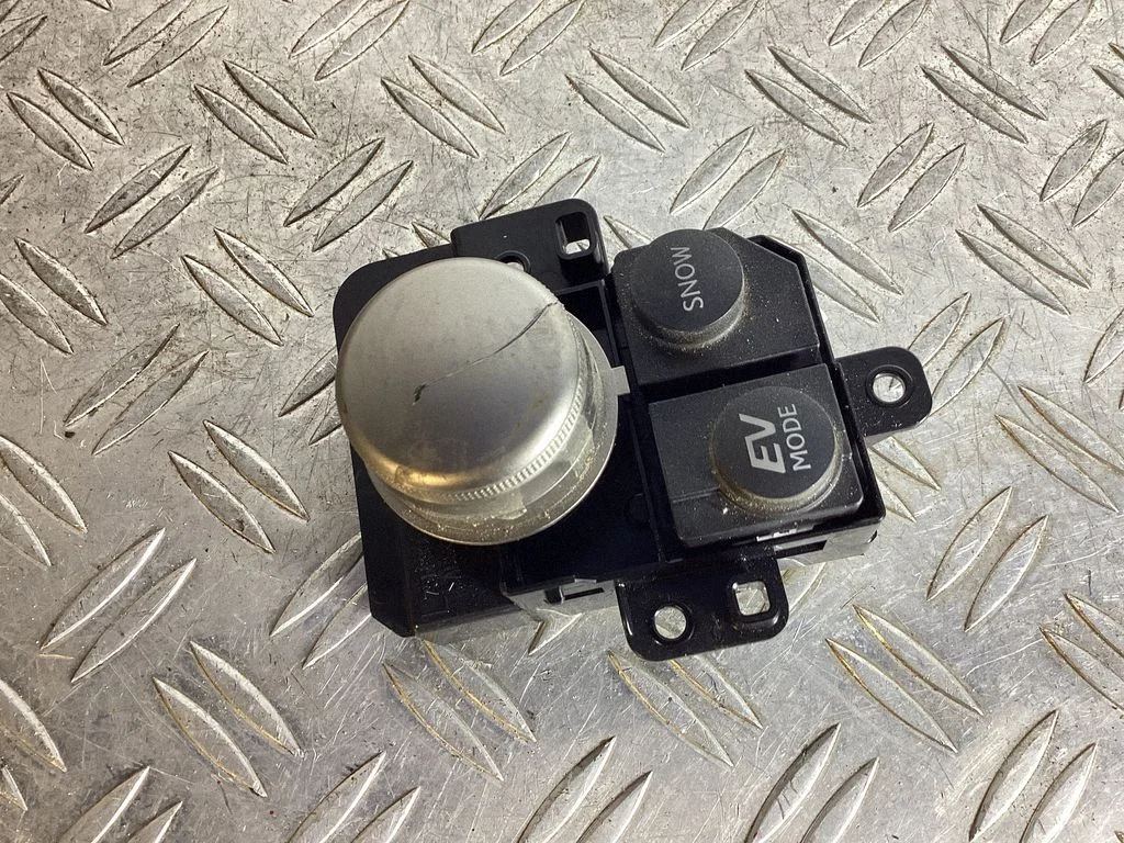 Multimeedia juhtplokk – Lexus GS 250 350 300H 450H (2013-)
