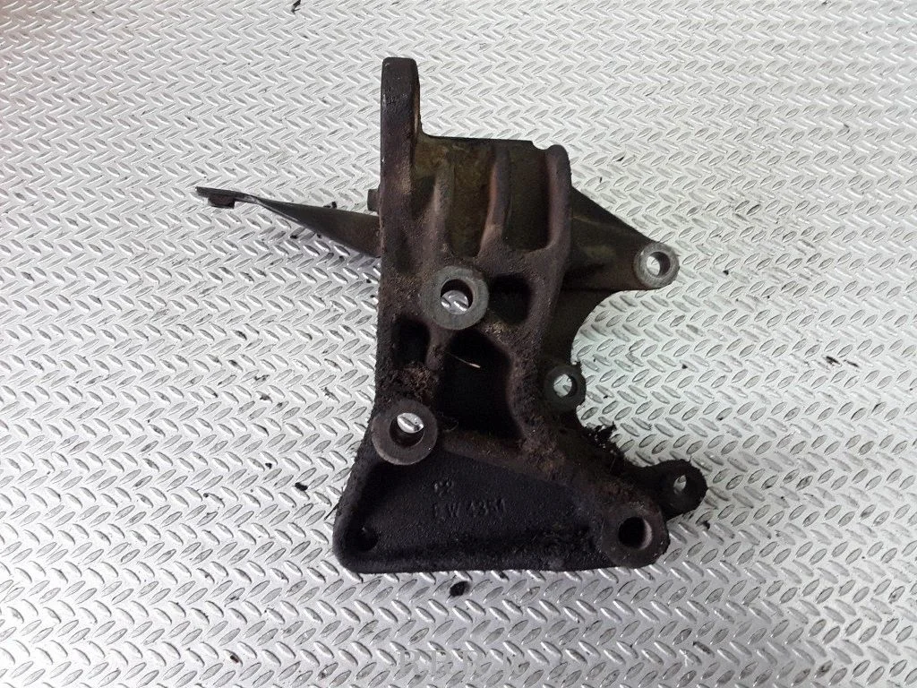 Power steering pump mounting bracket 074199207B