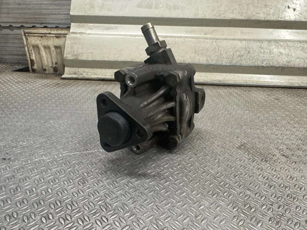 Roolivõimendi pump – Audi A6 S6 C4 4A (1994-1997)