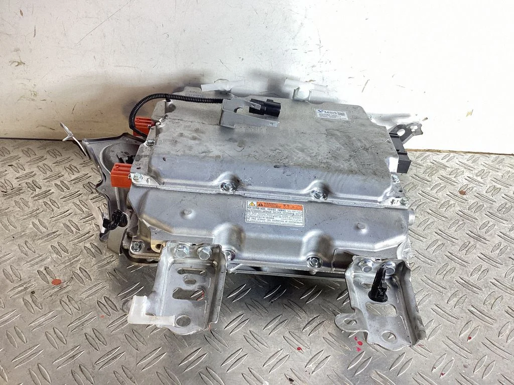 Inverter (pingemuundur) – Lexus NX (2021-)