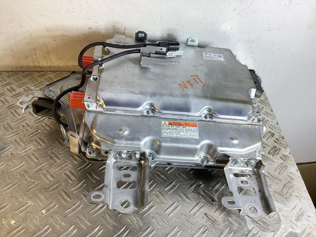 Inverter (pingemuundur) – Lexus NX (2021-)