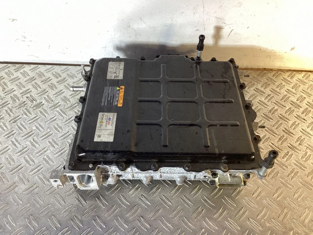 Voltage converter inverter – KIA Niro (2016-2022)