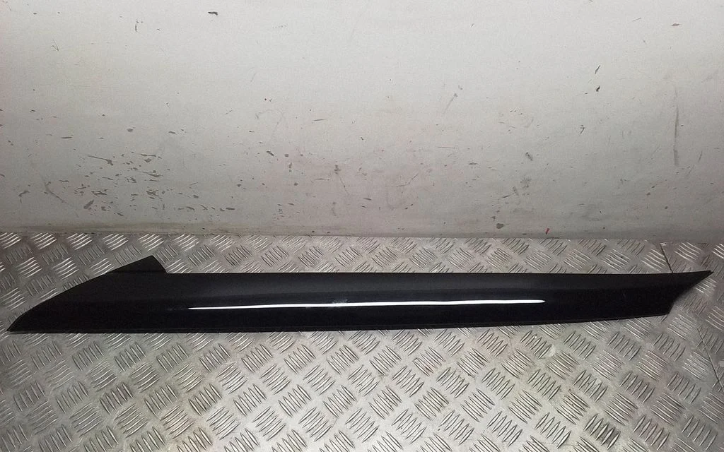 Windshield trim 86260CV000