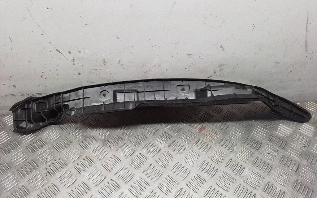 Fender end trim 5382742060