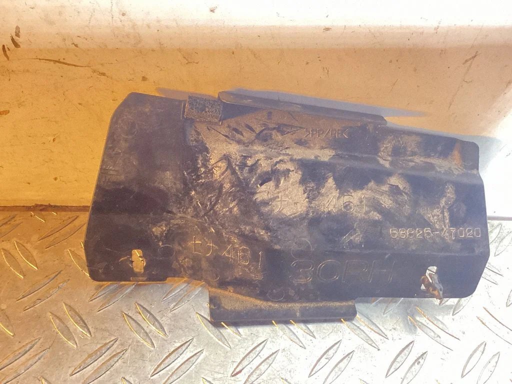 Fender end trim 5382547020