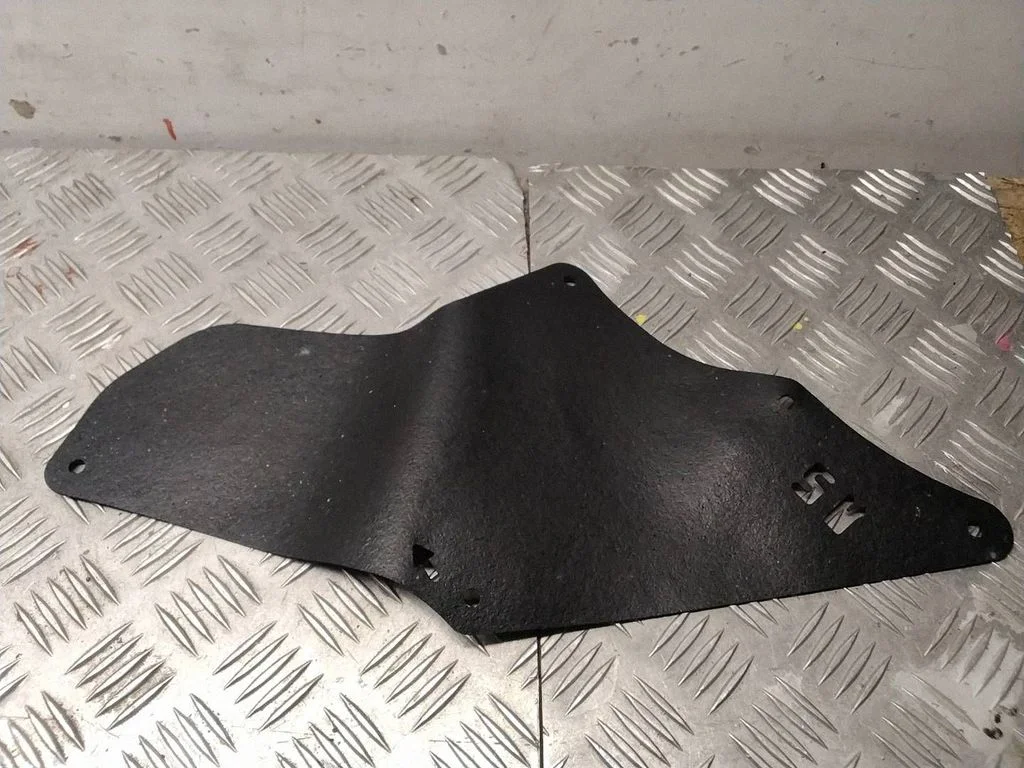 Fender end trim 5388304020