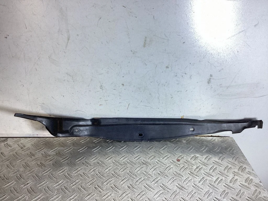 Fender end trim 5382850060