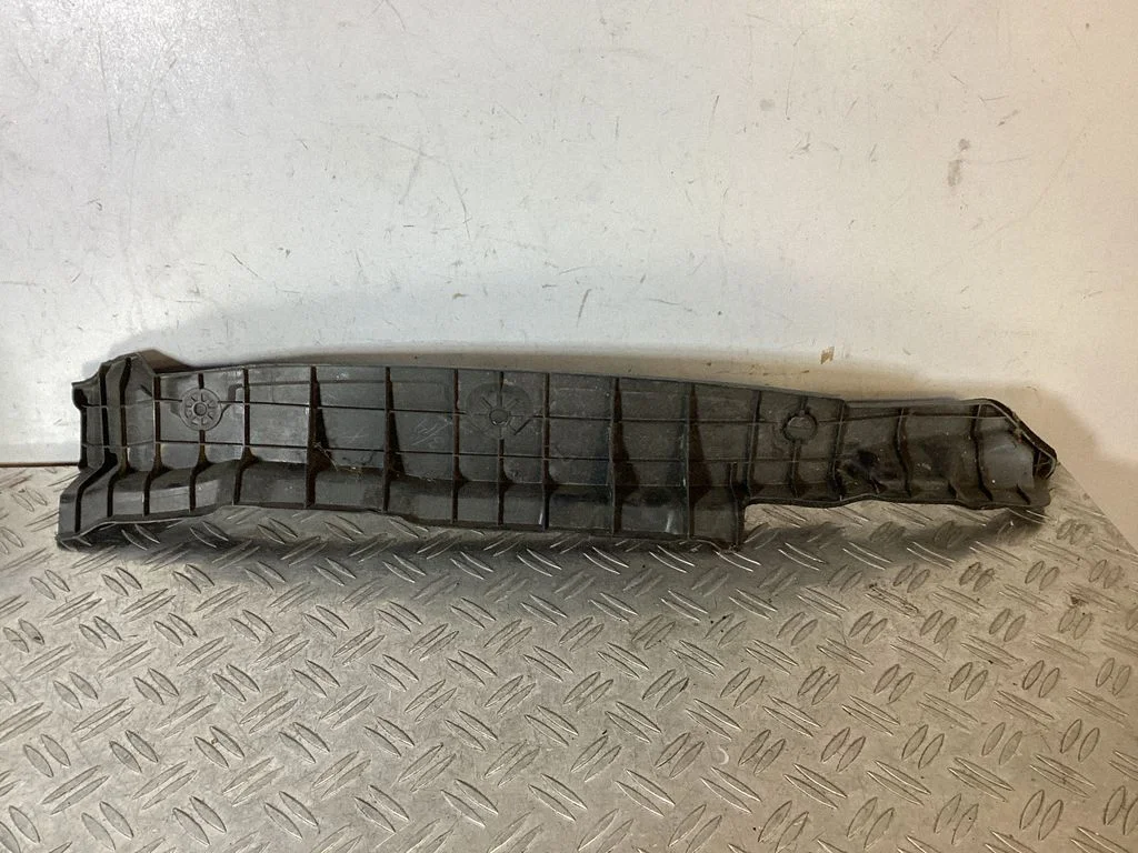Fender end trim – Toyota Land Cruiser (J150) (2009-)