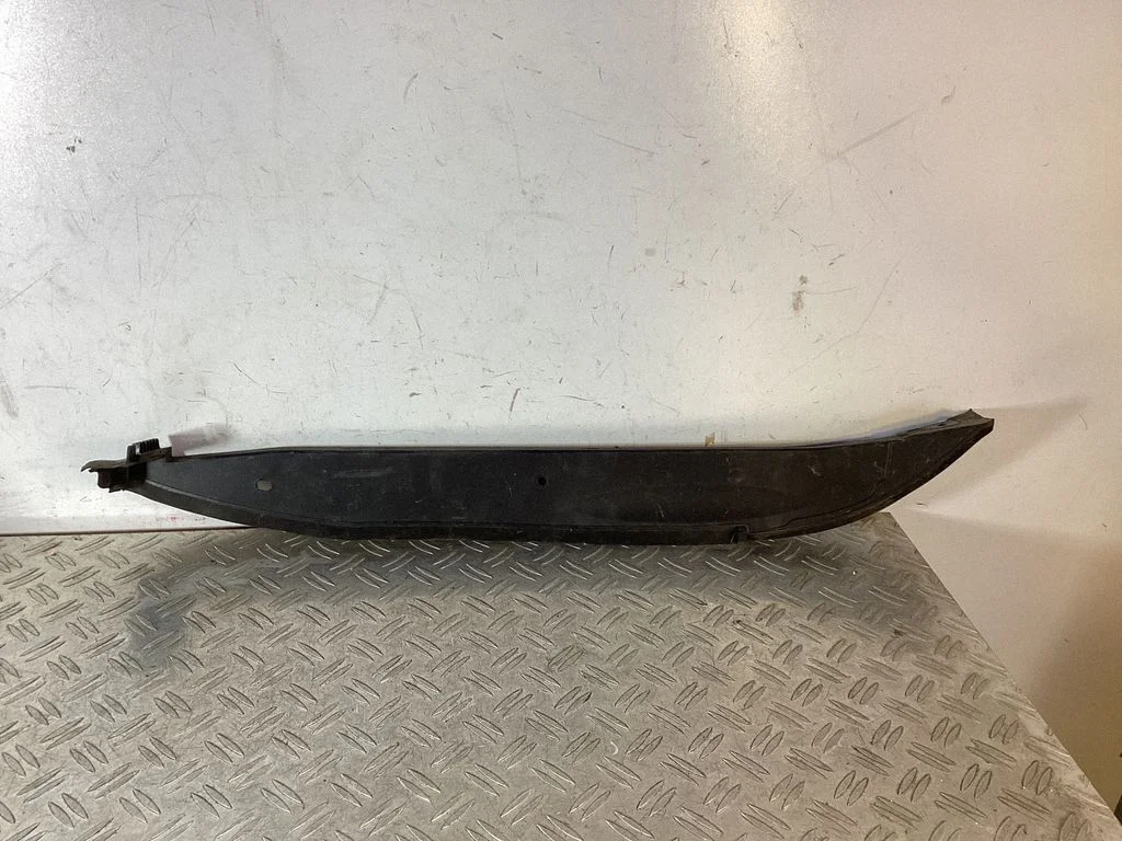 Fender end trim – Porsche Macan (95B) (2019-)