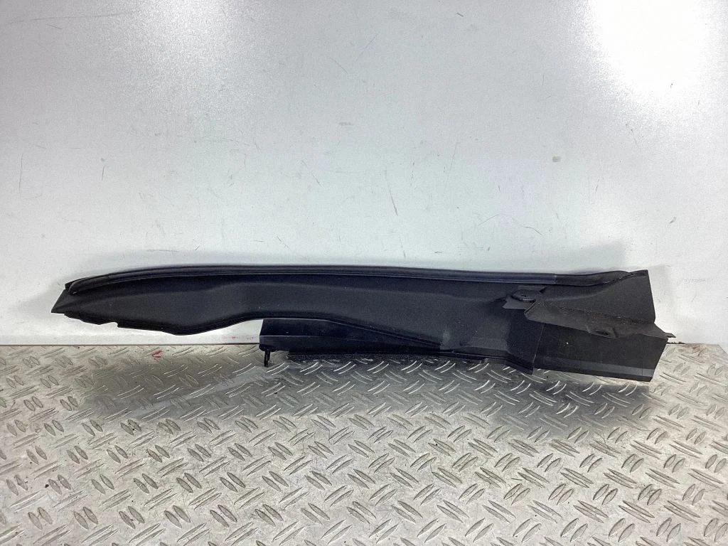 Fender end trim – Lexus RX III (2008-2015)