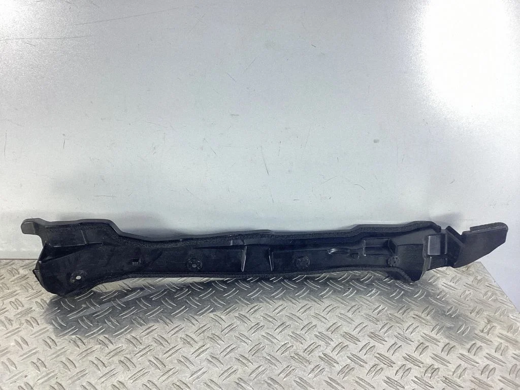Fender end trim – Lexus RX 450H (2016-)