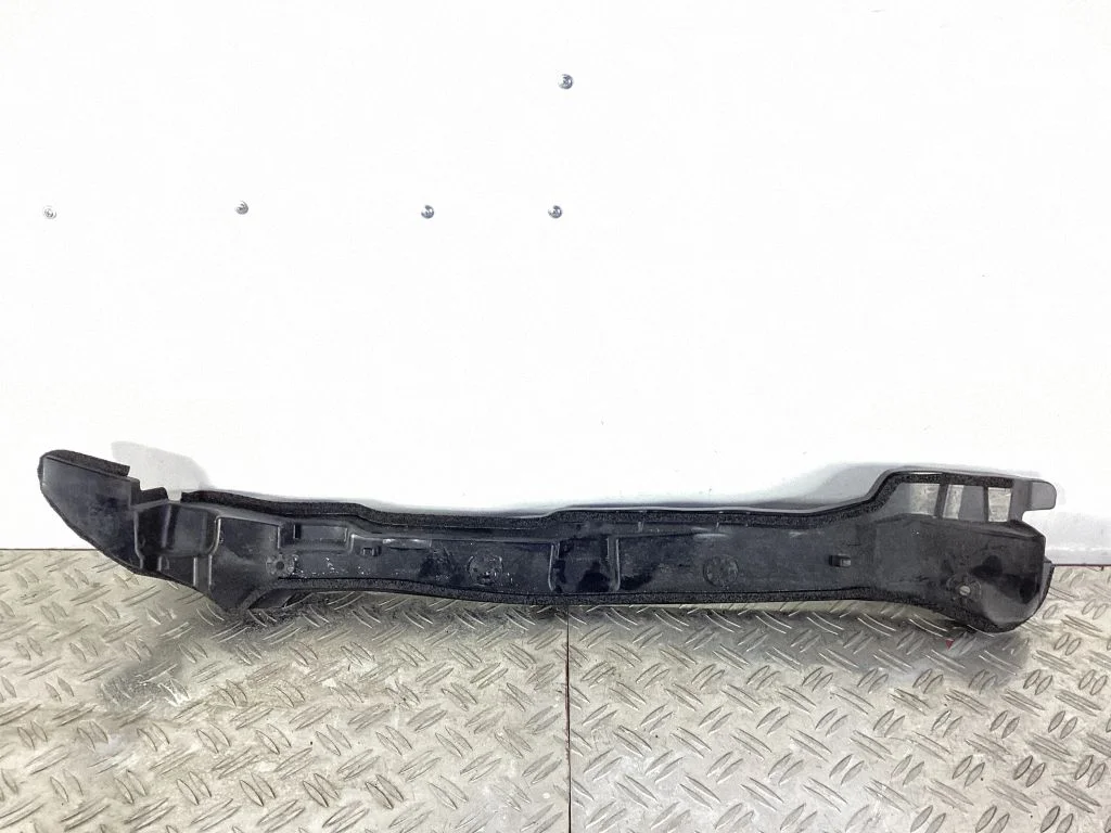 Fender end trim – Lexus RX 450H (2016-)