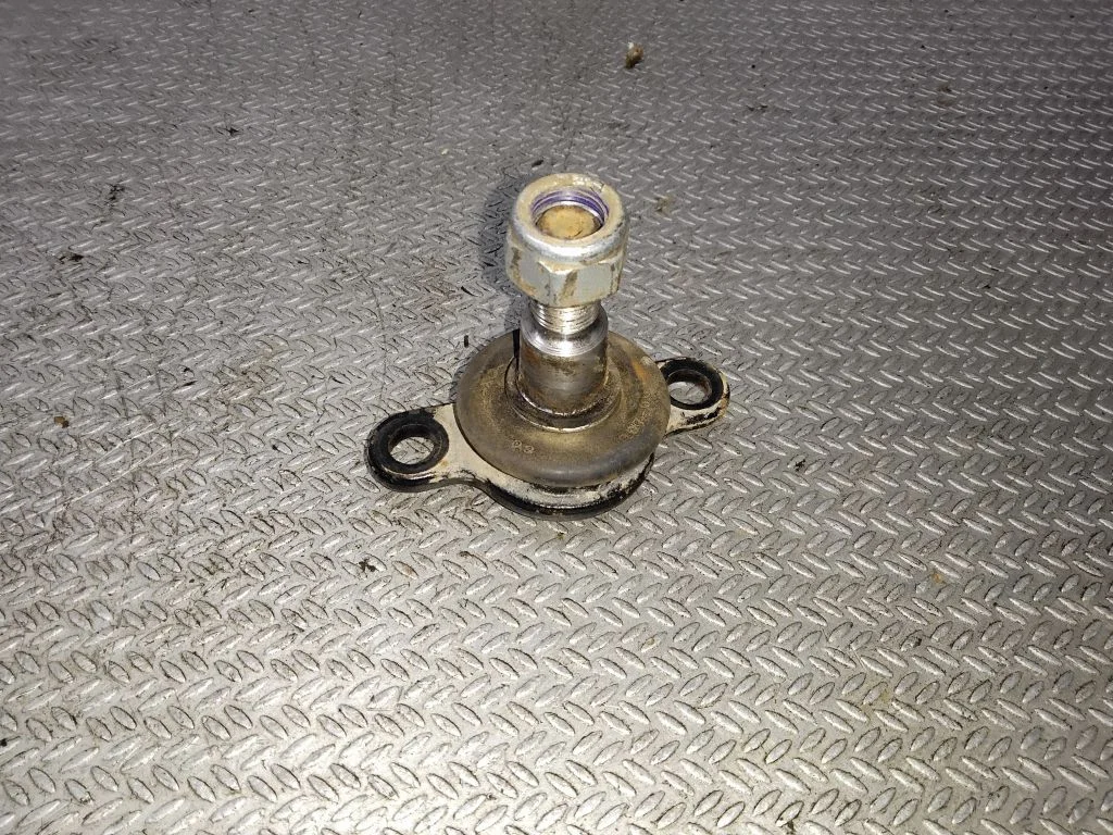 Front ball joint – Volkswagen Transporter - Caravelle T4 (1991-2003)