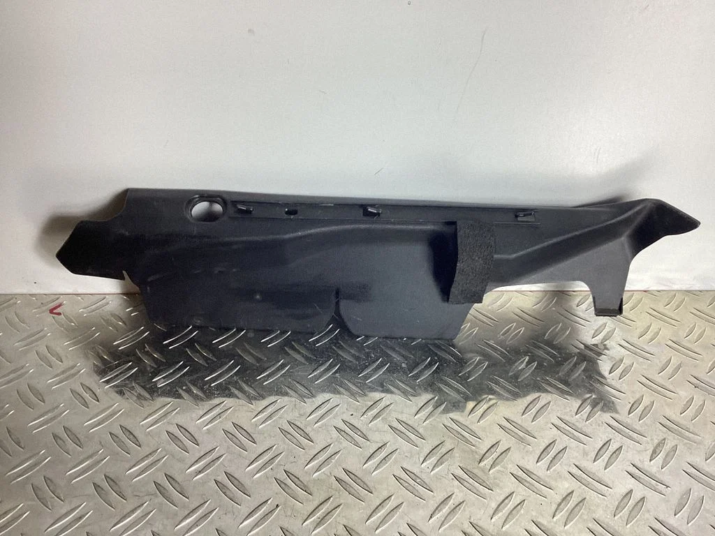 Fender end trim – Lexus NX (2014-2021)